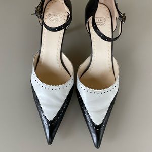 Circa Joan & David Leather pumps w/ankle strap